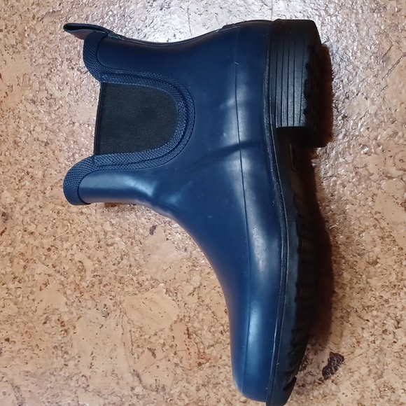 L.L.Bean Wellie Women's Navy Outdoor Chelsea Boots Size 8 - Picture 6 of 8